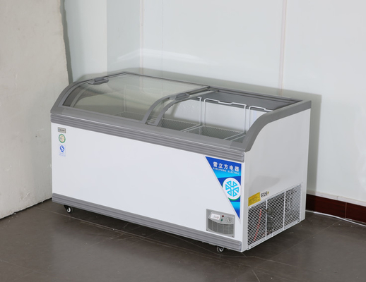 Special large capacity freezer refrigeration facilities for white supermarket